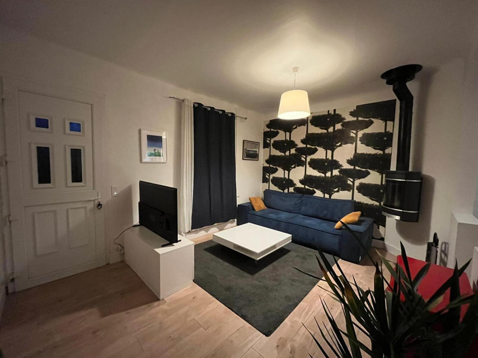Agreable Maison De Ville Avec Une Belle Terrasse 앙글레 외부 사진