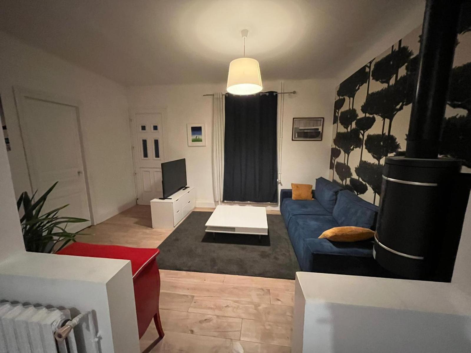 Agreable Maison De Ville Avec Une Belle Terrasse 앙글레 외부 사진